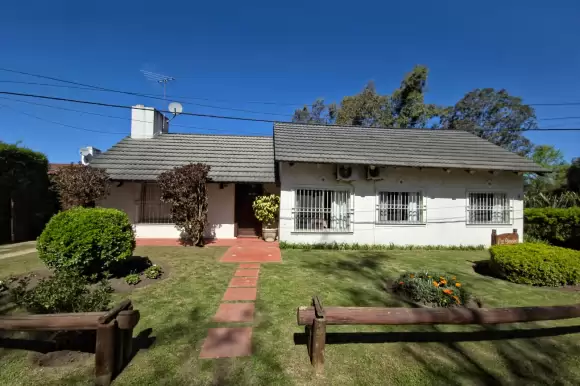 Portada casas #2201 - La Barra