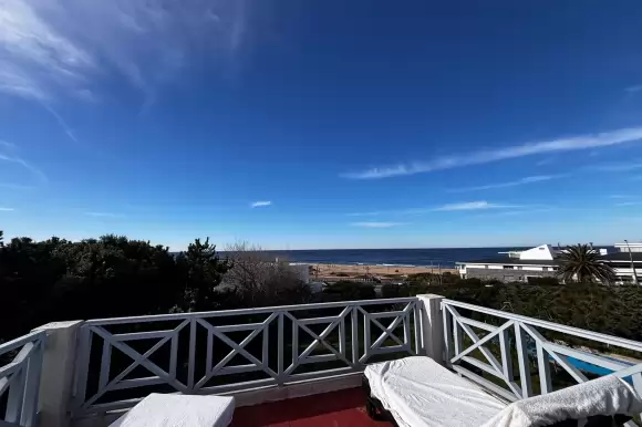 Portada casas #2437 - La Barra