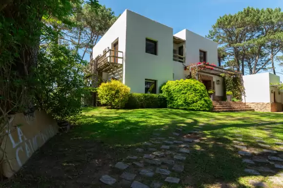 Portada casas #4201 - La Barra