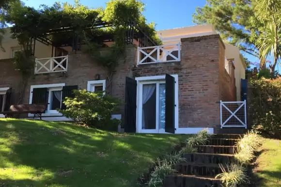 Portada casas #4773 - Colonia