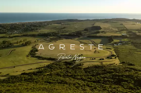 Frente de casa en venta